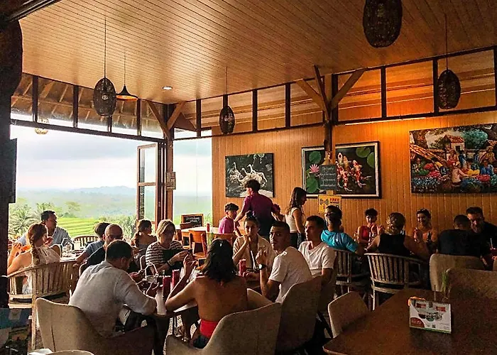 Bhuana Agung And Restaurant Jatiluwih ホテル 4*